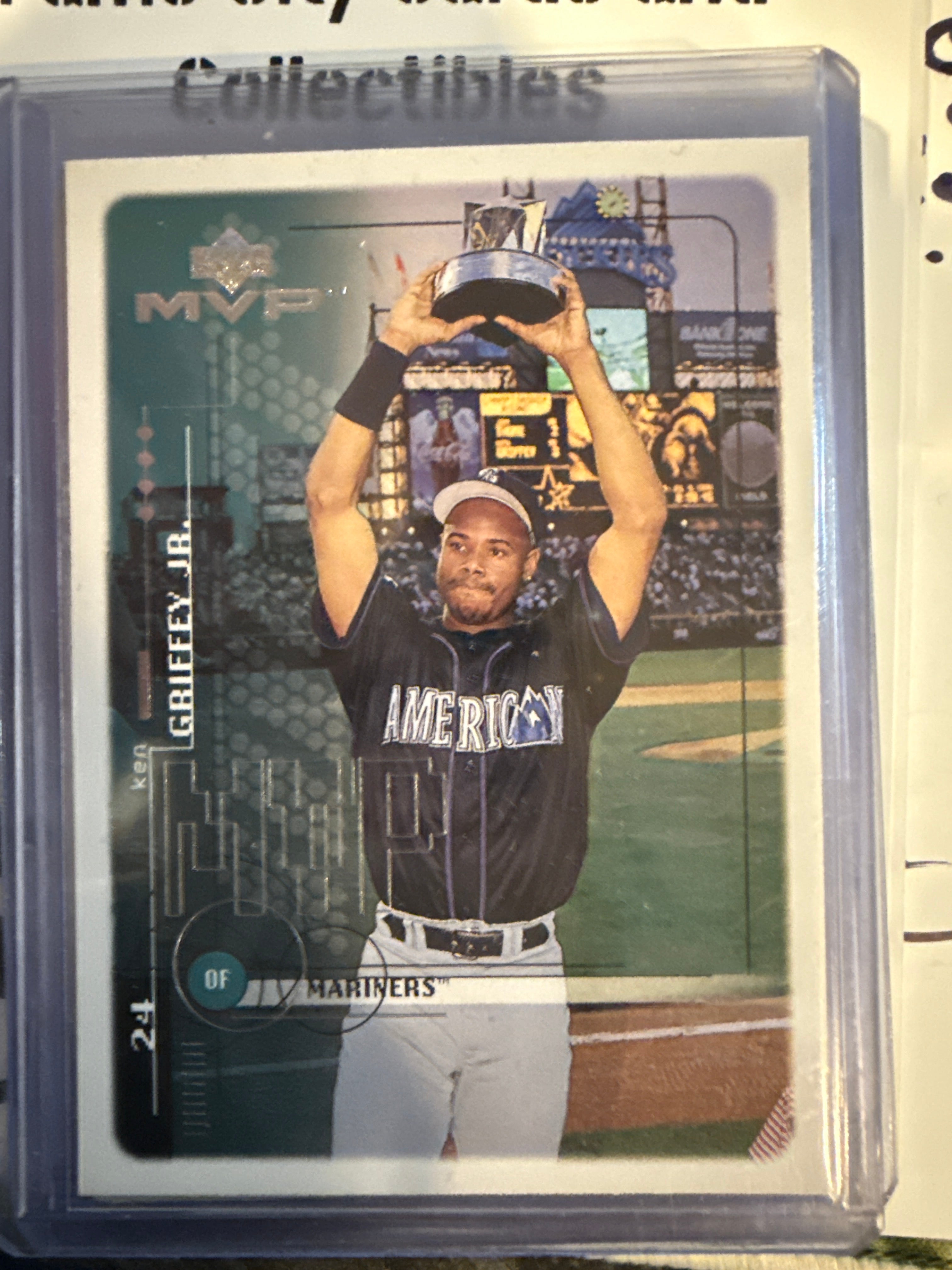 Ken Griffey Jr 13-Card Lot - 1989 Leaf Rookie, Error Card & More