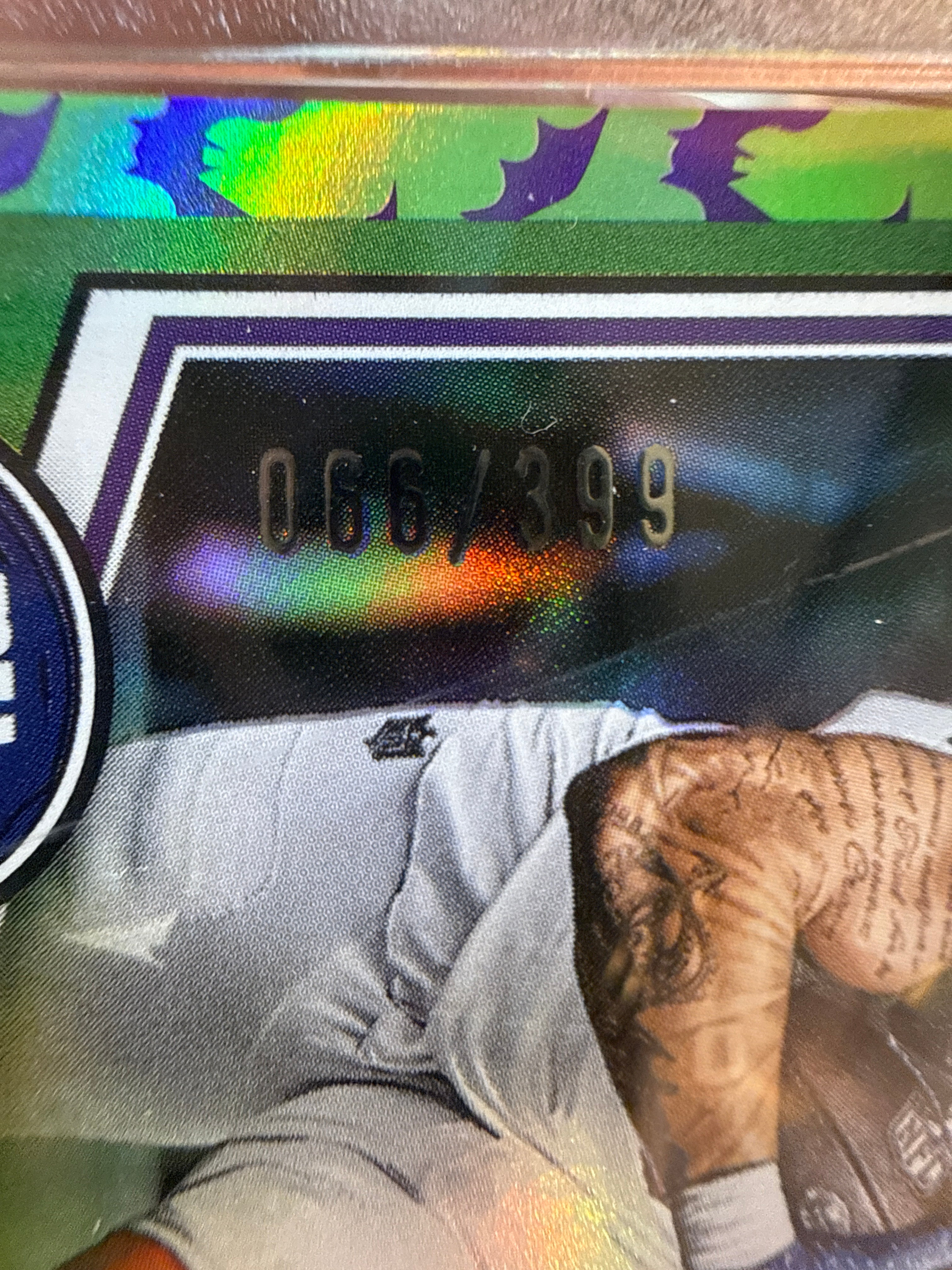 Guaranteed Auto or Numbered Pack